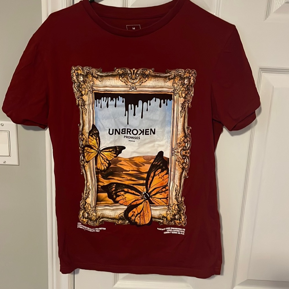 ✨2 for $10✨Urban planet Mens graphic tee(BRAND NEW)